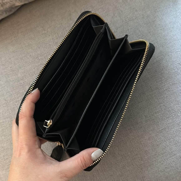 Kate Spade Zip Around Wallet - Picture 5 of 7